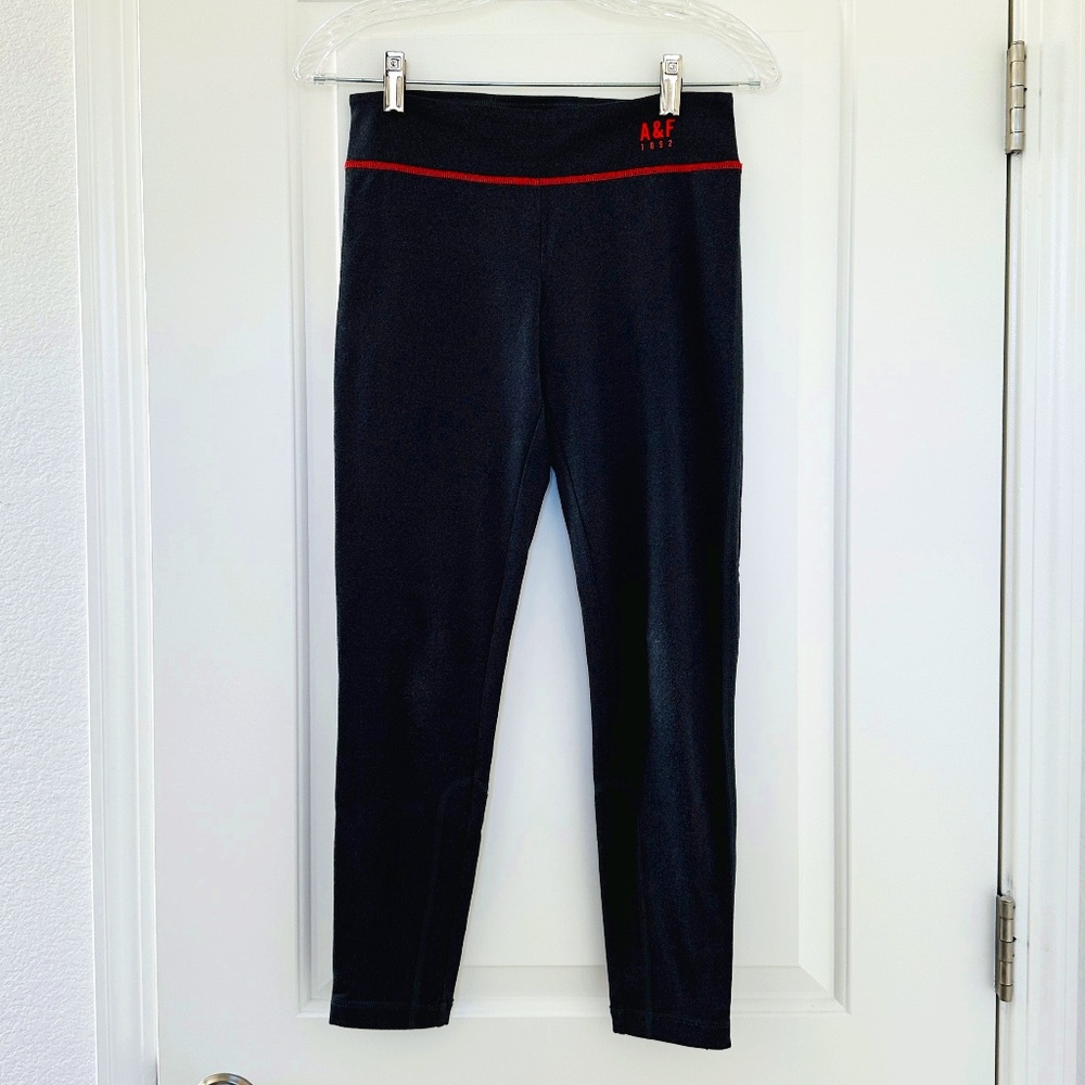 Abercrombie & Fitch Sporty Legging (Gray/Size M)